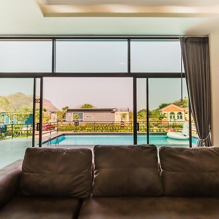 The X10 Private Pool Villa & Resort Khao Yai Mu Si Bagian luar foto