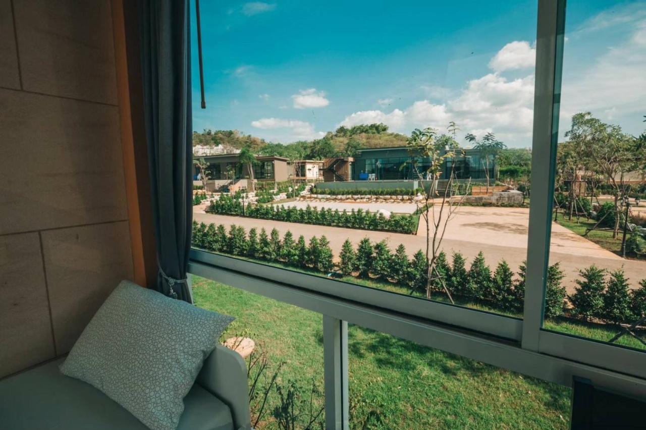 The X10 Private Pool Villa & Resort Khao Yai Mu Si Bagian luar foto
