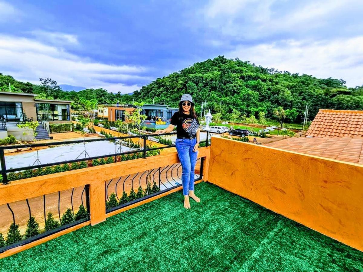 The X10 Private Pool Villa & Resort Khao Yai Mu Si Bagian luar foto